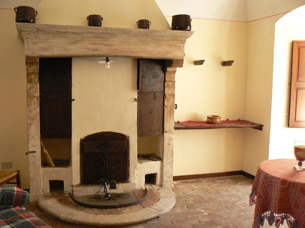 Residence Il Palazzo Santo Stefano Di Sessanio Zimmer foto