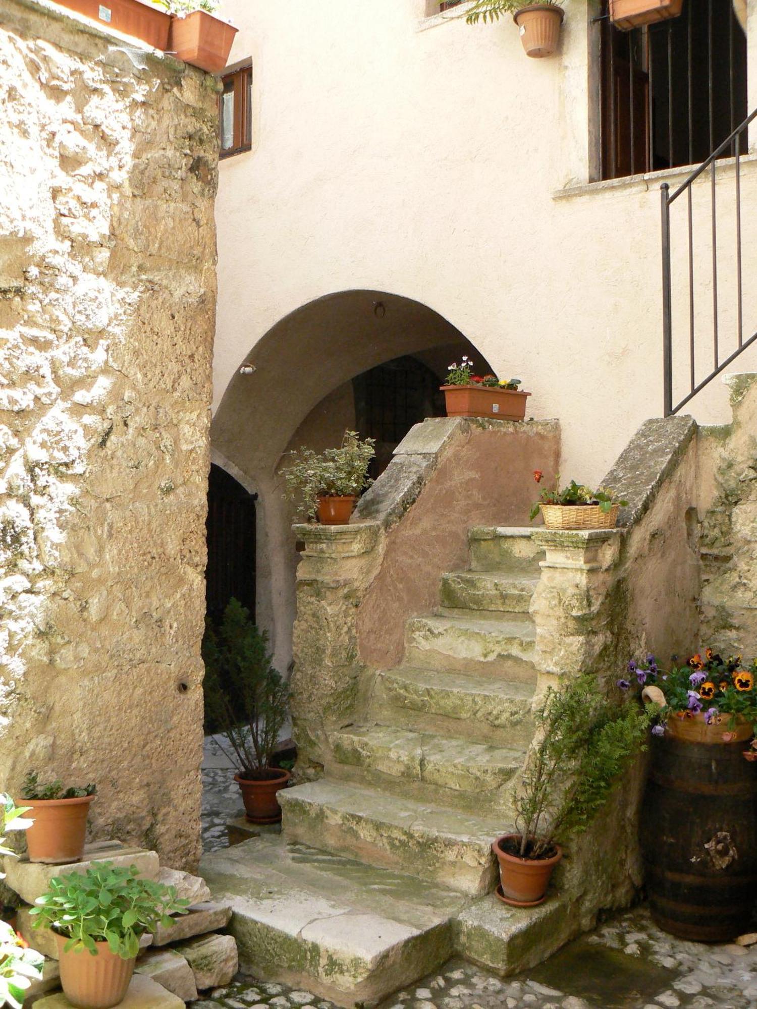 Residence Il Palazzo Santo Stefano Di Sessanio Exterior foto